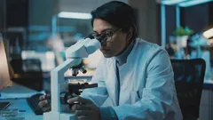 Miniaturwelt: Wer und wann erfand das erste Mikroskop?