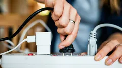 5 Geräte, die du vor dem Verlassen der Wohnung ausschalten solltest: Die Liste, die alle ignorieren