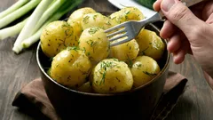 Kartoffeln werden aussergewöhnlich lecker: Das solltest du beim Kochen hinzufügen